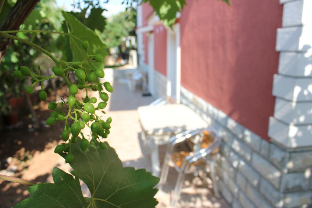 Apartments Toni Trogir Phòng bức ảnh